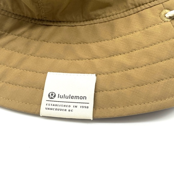LULULEMON OLIVE ARMY GREEN Patch Logo Bucket Hat Chin Strap Cord Unisex M / L - Picture 2 of 8